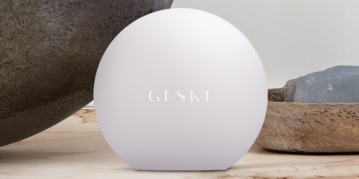 SILIKONOWY POWIĘKSZACZ UST PUNKTOWY 4W1 GESKE Z APLIKACJĄ