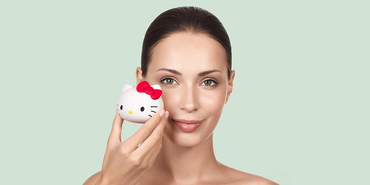 SONICZNA SZCZOTECZKA DO CZYSZCZENIA TWARZY 4W1 GESKE Z APLIKACJA - HELLO KITTY