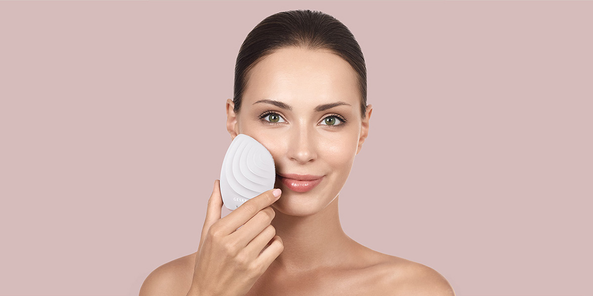 SONICZNA SZCZOTECZKA DO CZYSZCZENIA TWARZY 5W1 GESKE Z APLIKACJĄ