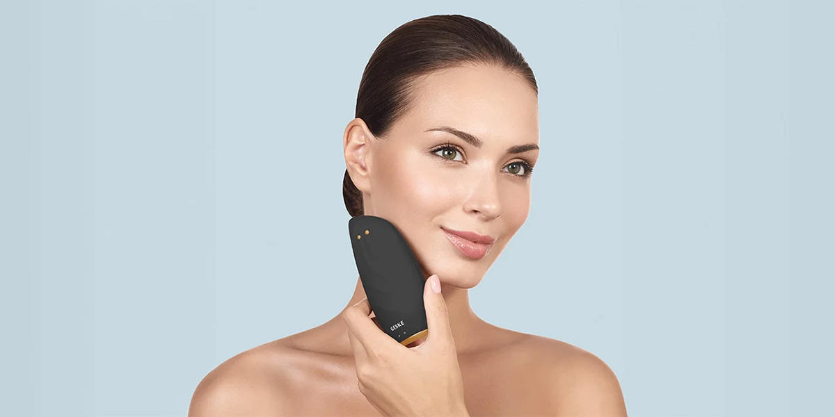 SONICZNA SZCZOTECZKA TERMICZNA & LIFTING DO TWARZY 8W1 GESKE Z APLIKACJĄ