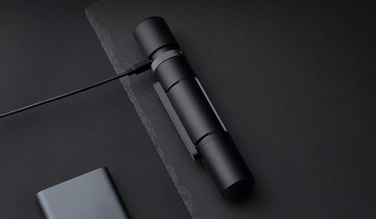 Xiaomi Multi Function Flashlight - Bateria litowa o dużej pojemności 3100 mAh