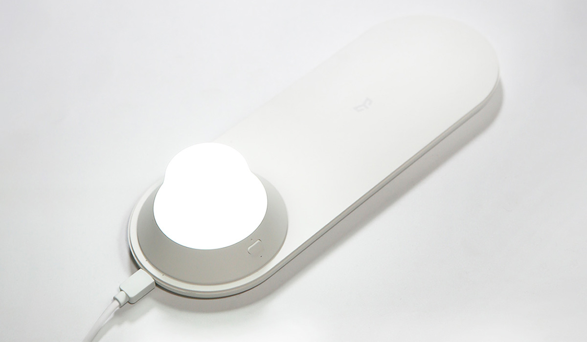 Yeelight Wireless Charging Nightlight