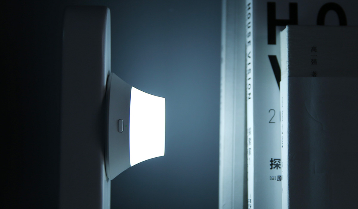 Yeelight Wireless Charging Nightlight
